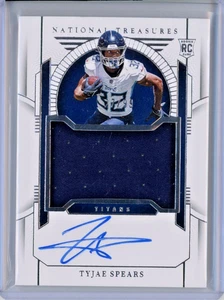 2023 National Treasures Autograph Relic 27/99 #191 Tyjae Spears RC - Titans MINT - Bild 1 von 2
