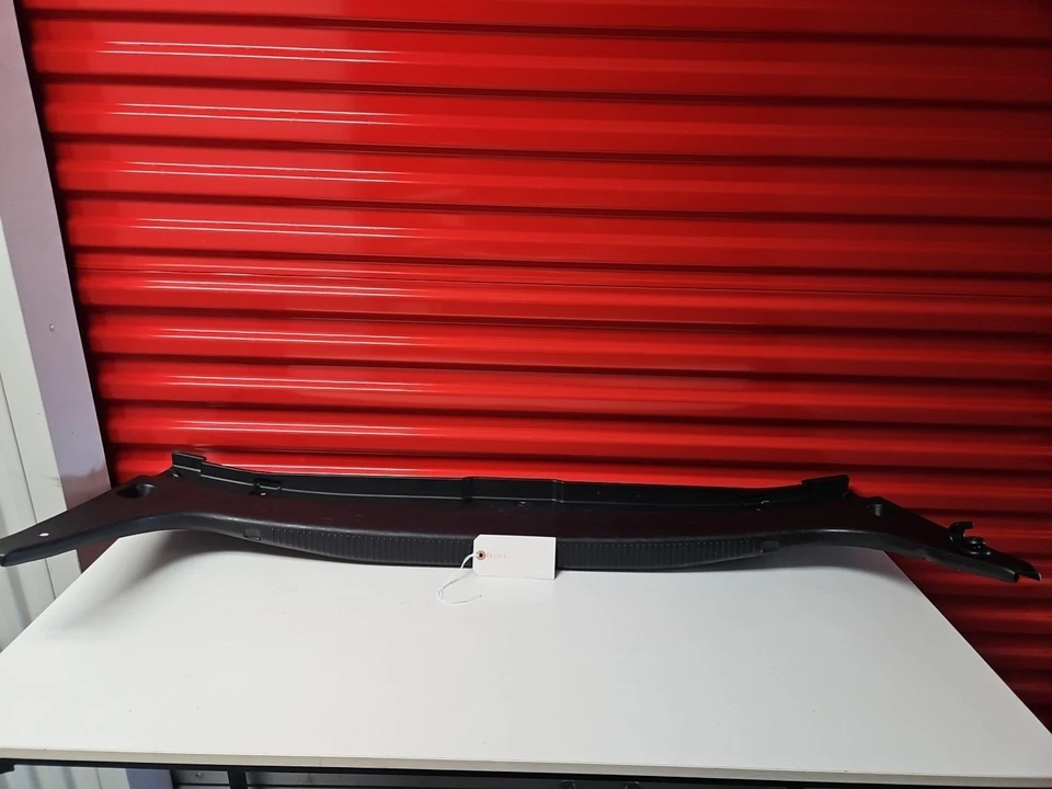 2002-2006 LEXUS ES330 ES300 REAR LOWER TRUNK TRIM PANEL WITH NET OEM - Image 1 of 4