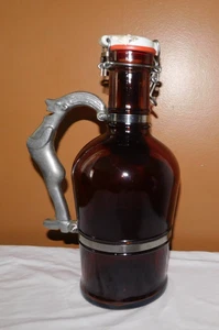 Vintage 2L Brown Glass Growler Bottle Muster Geschutz - Picture 1 of 8