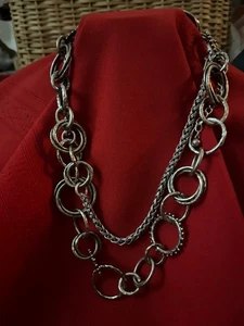 Chico’s Silber verschlungene Kreise Kette Halskette Karabinerverschluss - Bild 1 von 4