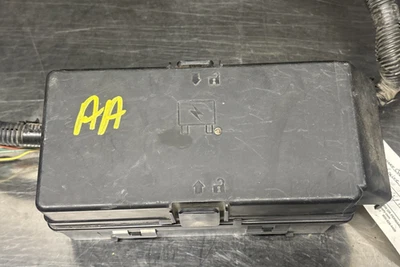 2006 CHEVROLET MALIBU Engine Fuse Box - Image 1 of 4