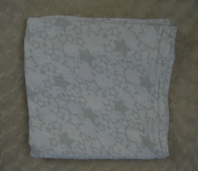 Manta bebé Swaddle Designs gris estampado estrellas muselina algodón blanco Foto 1 de 4