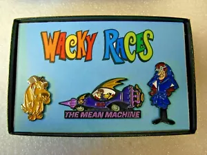 Wacky Races pin badge Box set. Dick Dastardly. Muttley. Mean Machine. Metal - Foto 1 di 10