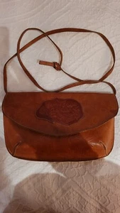 Vintage Carlos Falchi Camel Tan Crocodile Embossed Leather Crossbody Shoulder... - Picture 1 of 10