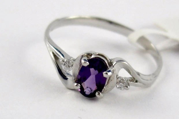 L7 AMETISTA ANELLO OVALE LEVIGATA ARGENTO 925 Ondulato Design con 2 ZIRCONI - Immagine 1 di 1