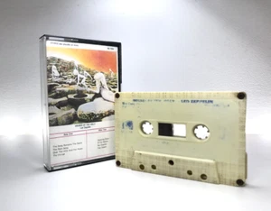 Led Zeppelin HOUSES OF THE HOLY Cassette M57255**SCARCE AUSTRALIAN ISSUE** VG+/F - Picture 1 of 9