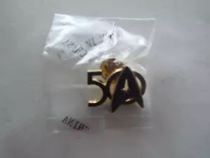 NUOVA SDCC 2016 ESCLUSIVA Edizione Limitata STAR TREK 50° ANNIVERSARIO Spilla Oro RARA - Foto 1 di 3