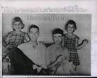 1962 Press Photo Student Astronaut Major Byron Knoll And His Family, Houston, Tx