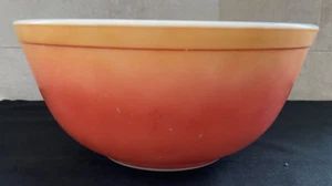 Vintage PYREX Flameglo Burnt Orange 2 1/2 Quart MIxing Bowl Model 403 - Picture 1 of 11