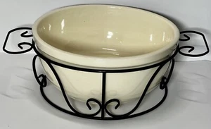 Hull Oven Proof Serving Bowl w/Metal Holder Excellent Used Condition 8” x 3-1/4” - Picture 1 of 8