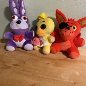 FNAF Plushies - Picture 1 of 1