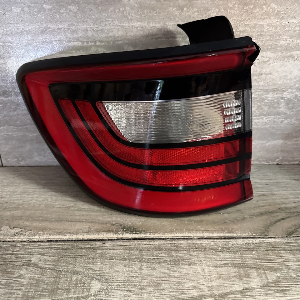 🥇 2014-2022 Dodge Durango Left Driver Side Outer Mounted Tail Light. - Image 1 of 4