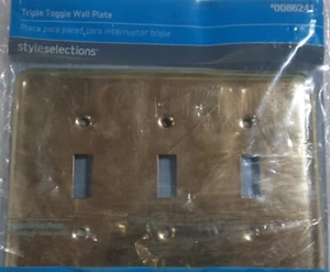 Style Selections 3 Gang poliertes Messing Tripple Knebel Wandplatte NOS Neu  - Bild 1 von 2