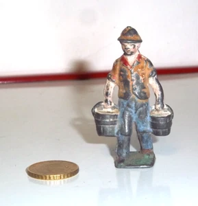 BRITAINS ? CL: CHARLES LANOY?? FARMER CARRYING TWO BUCKETS - (circa 1930) - Picture 1 of 4