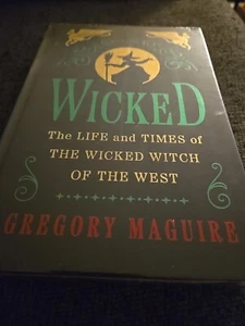 WICKED DELUXE COLLECTOR’S EDITION HARDCOVER BY GREGORY MAGUIRE Brand-new  - Imagen 1 de 4