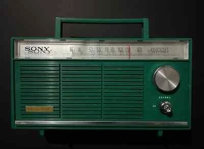 Sony model 8R-42 vintage solid state transistor radio Japan - Image 1 of 4