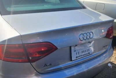 2009 2012 Audi A4 Sedan Quattro porta-malas traseiro Lod Shell prata - Imagem 1 de 2