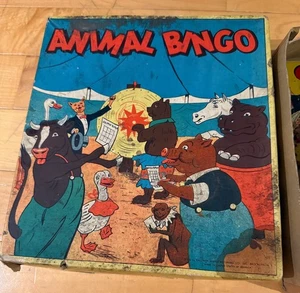 Antico giocattolo vintage latta litografia Baldwin Mfg Co gioco bingo animale COSÌ COM'È USA - Foto 1 di 12