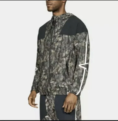 Under Armour Sport WindSuit Jacket Digital Print RealTree Men's Size Small  - Image 1 of 4