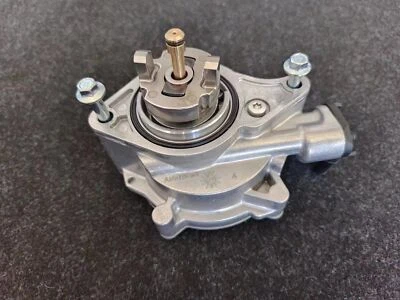 NUEVO para Land Rover Range Rover LR4 bomba de vacío Pierburg LR082226 Foto 1 de 4