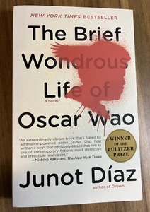 The Brief Wondrous Life of Oscar Wao (Pulitzer Prize Winner) by Junot Díaz New - Picture 1 of 4