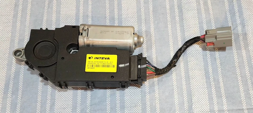 Chrysler Town & Country Dodge Grand Caravan 2008-2017 motor techo corredizo Foto 1 de 4