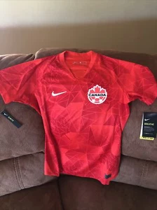 Camiseta de fútbol de la selección nacional de Canadá Nike nueva con etiquetas talla S para mujer’s - Imagen 1 de 10