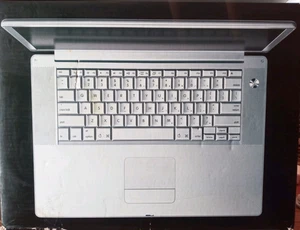 Apple PowerBook G4 15” 1.5GHz 80GB HD 1.5GB RAM in Box, Manuals and Accessories - Picture 1 of 24