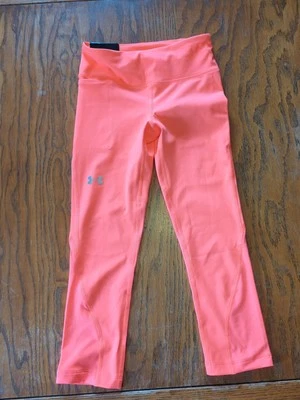 Nuevo con etiquetas Leggings capri de compresión Under Armour tiro medio para mujer talla XS rosa Foto 1 de 4