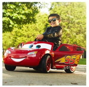 Huffy Disney Lightning McQueen 6V Battery-Powered Ride-On, Kids Ages 3+ - Picture 1 of 14