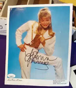 LE ANN RIMES LEANN AUTO AUTOGRAMM 8X10 PRESSEFOTO ORIGINAL 1990er mit JSA COA - Bild 1 von 3