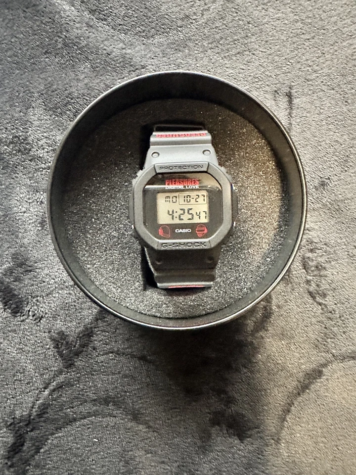 Reloj Daft Club X Pleasures X G-Shock 5600 Edición Limitada 250 Piezas Daft Punk Foto 1 de 4