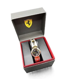 Reloj Calendario Carreras Ferrari 2000 Vintage Muy Raro Preciado Totalmente Probado - Imagen 1 de 16