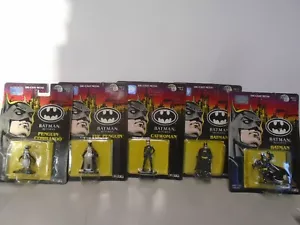 1992 VINTAGE SET OF 5 BATMAN REURNS METAL FIGURES MINT IN SEALED PACKS - Bild 1 von 6