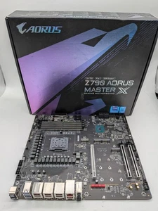 Placa madre modelo desconocido - piezas sueltas/defecto - Imagen 1 de 5