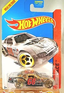 2014 Hot Wheels Treasure Hunt #177 HW Race/X-Raycers STOCKAR Clear w/Gold 5 Sp - Picture 1 of 5