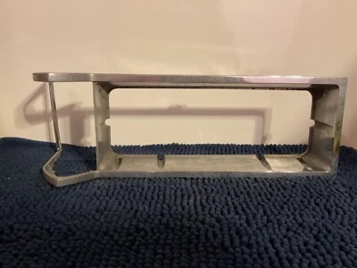 79 80 81 82 83 84 85 86 87 Mercury Grand Marquis LH Cromo Faro Bisel Borde Foto 1 de 4