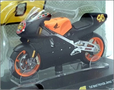 Altaya 1/18 Scale FFR59 - Honda NSR 500 - #46 1st Test Honda Jerez 1999 Rossi - Image 1 of 4