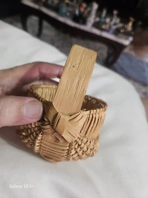 Early Antique Primitive Split Oak Miniature Basket 3 1/4” Diameter Fantastic NM+ - Image 1 of 4