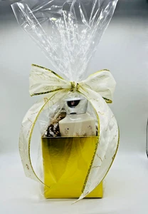 BATH & BODY WORKS SNOWFLAKES & CASHMERE GOLD GIFT SET - Picture 1 of 9
