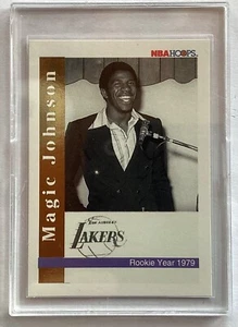Tarjeta de retiro Magic Johnson 1992-93 NBA Hoops - Imagen 1 de 2
