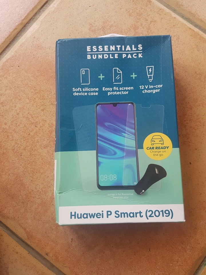 Paquete Essentials Huawei P Smart (2019), estuche, protector de pantalla, cargador de automóvil Foto 1 de 1