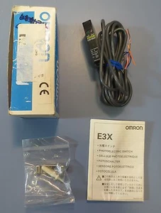 Omron E3X-VG21 2m Photoelectric Switch Volts: 10 to 30 VDC NIB - Picture 1 of 6
