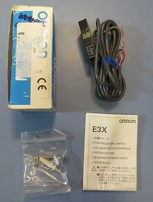 Omron E3X-VG21 2m Photoelectric Switch Volts: 10 to 30 VDC NIB - Image 1 of 4