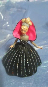 Barbie - Hallmark Keepsake Ornament 1998 Holiday - Picture 1 of 3