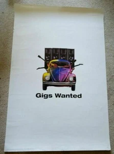 Póster Gigs Wanted 1999 Aquarius Volkswagen Beetle guitarras estéreo banda de rock en muy buen estado - Imagen 1 de 1