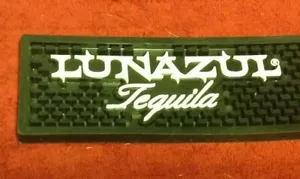 NUOVISSIMO Lunazul Tequila Nero 100% Agave Pub Taverna Bar Tappetino di Gomma per Sversamento - Foto 1 di 4