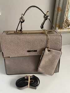 Borsa a tracolla Dune London colore neutro con finta pelle di serpente scintillante portamonete - Foto 1 di 12