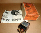 (1) Silnik BRONCO 7-BIEGUNOWY 3/32" wał Kemtron Slot Car 1960 Vintage Oryginalny NOS