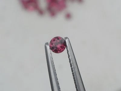 Garnet Round Loose Faceted Natural Gem 3mm - Image 1 of 3